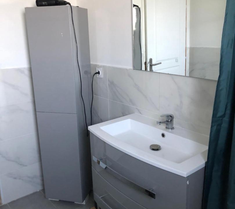 Photo of Bathroom in Cenon