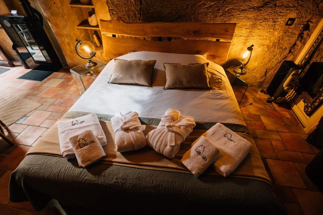 Photo of Bedroom in Doue-la-Fontaine