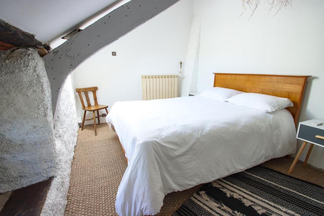 Photo of Bedroom in Centres