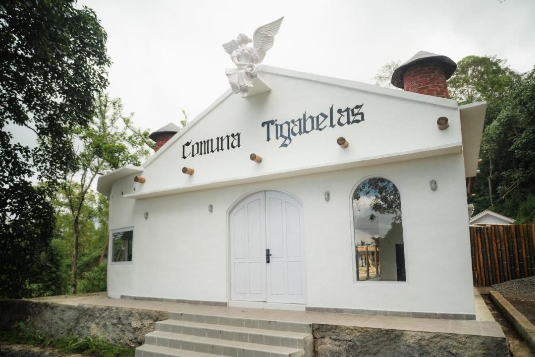 Photo of Others in Tiworiwu