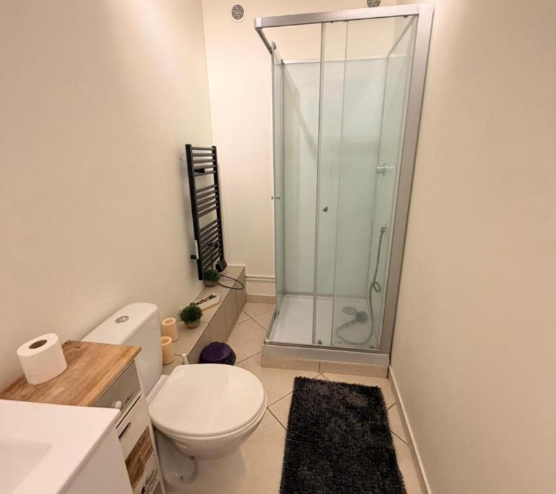 Photo of Bathroom in Corbeil-Essonnes
