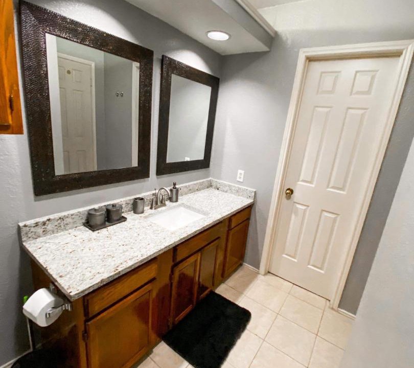 Photo of Bathroom in Medical Center District