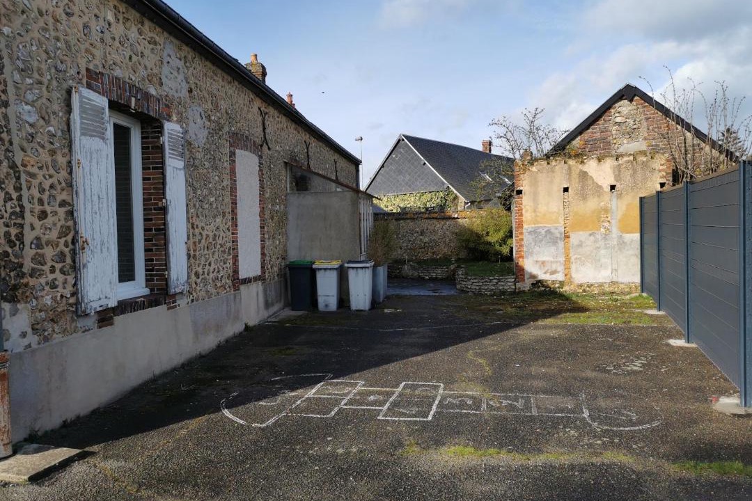 Photo of Others in Magny