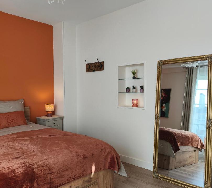 Photo of Bedroom in Lisieux