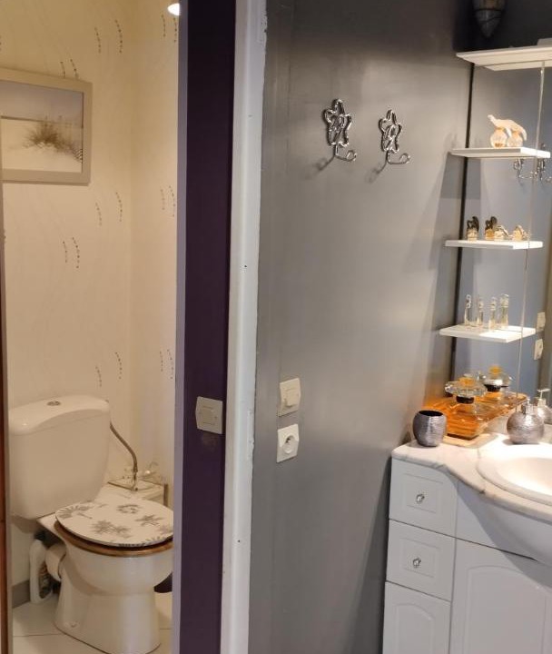 Photo of Bathroom in Teloche
