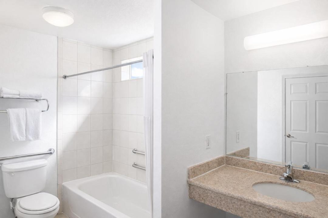 Photo of Bathroom in Ridgecrest
