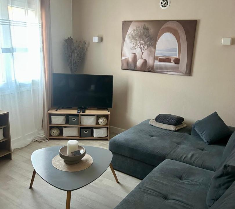 Photo of Livingroom in La Cote-Saint-Andre
