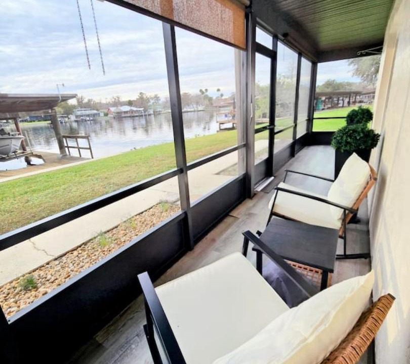 Photo of Patio Balcony in Astor