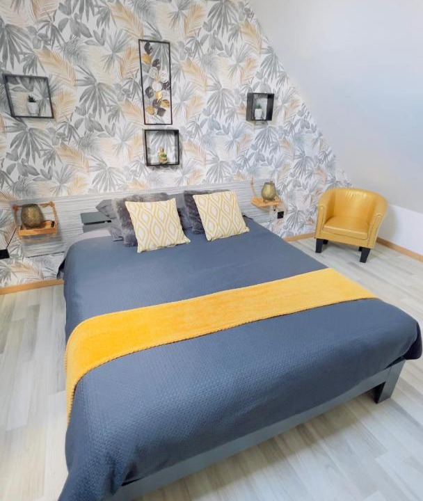 Photo of Others in Mer