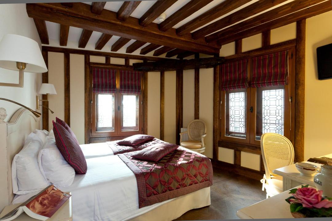 Photo of Bedroom in Le Mont-Saint-Michel