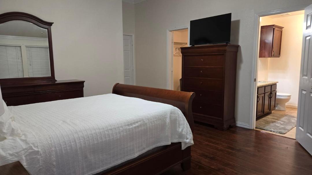 Photo of Bedroom in Tarrant County