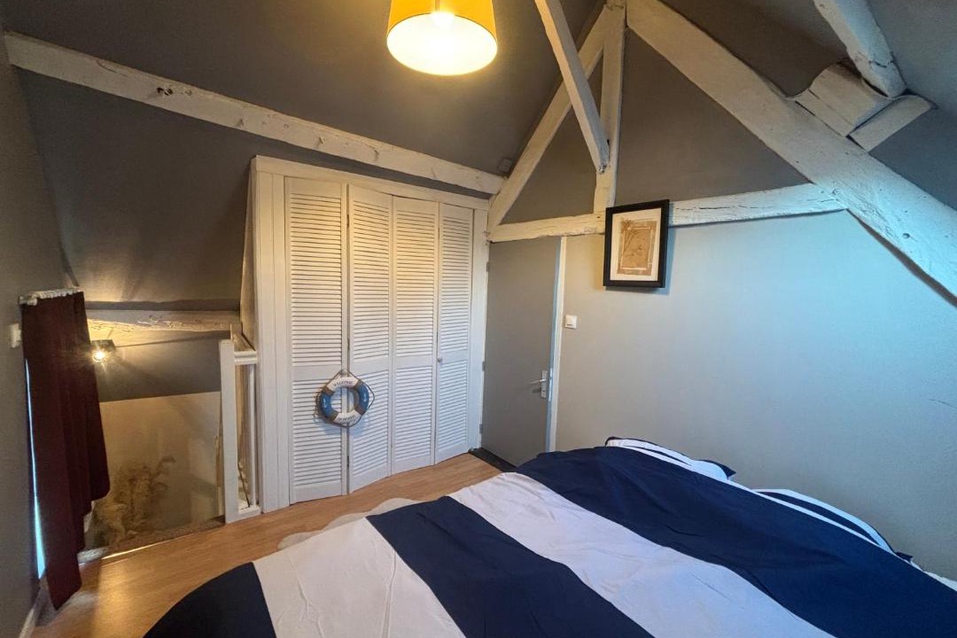 Photo of Bedroom in Verneuil-en-Halatte