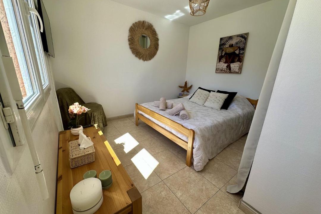 Photo of Bedroom in Calmont