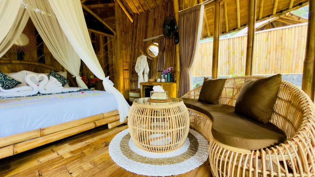 Photo of Others in Selat