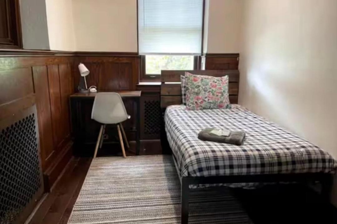 Photo of Bedroom in Upper Darby
