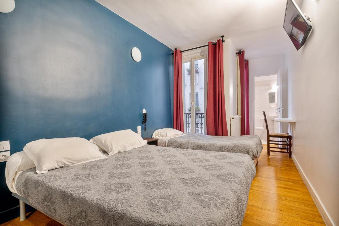 Photo of Others in Porte de Clichy