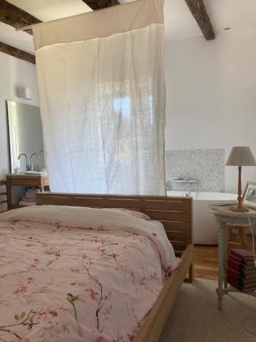 Photo of Bedroom in Tramain