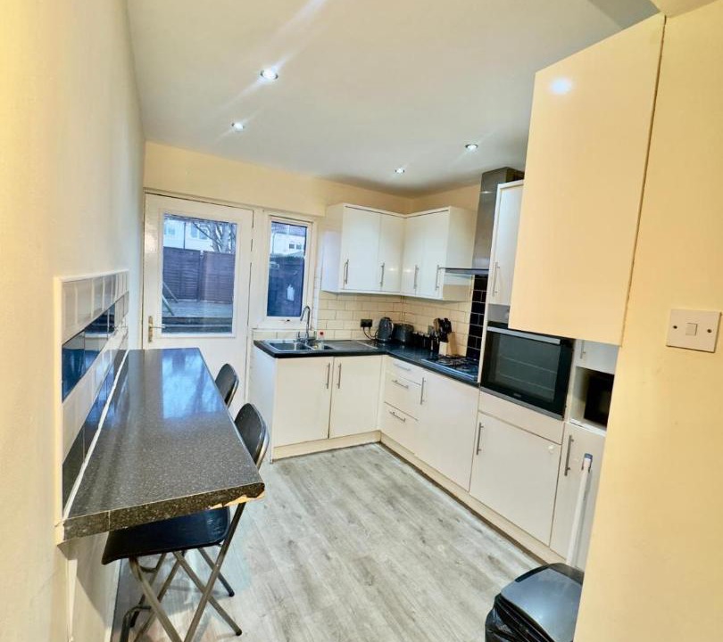 Photo of Kitchen in Alibon