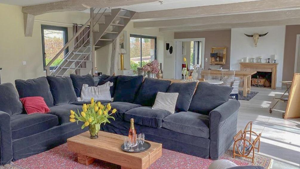 Photo of Livingroom in Yebleron