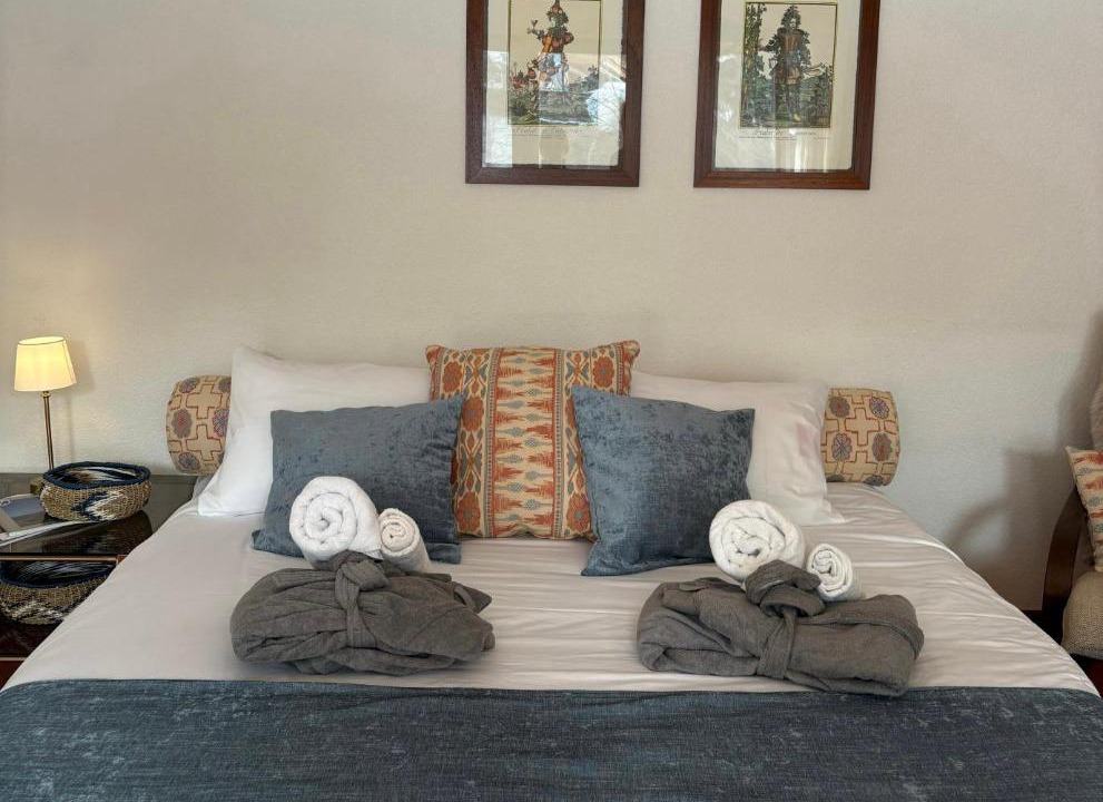 Photo of Bedroom in Noes