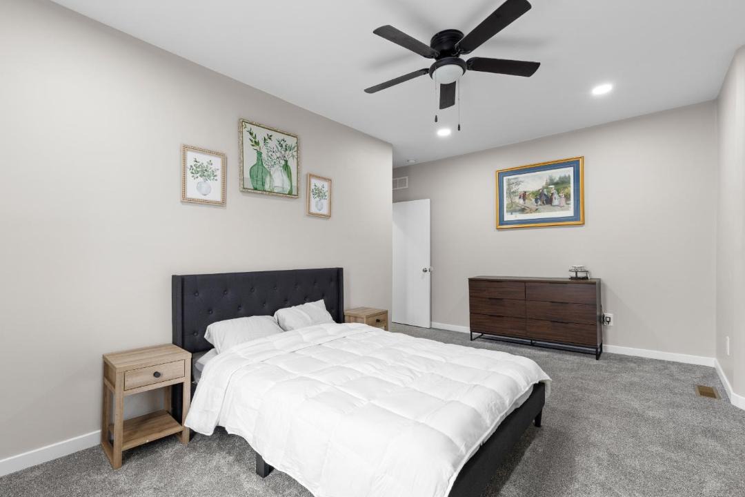 Photo of Bedroom in Wheeling