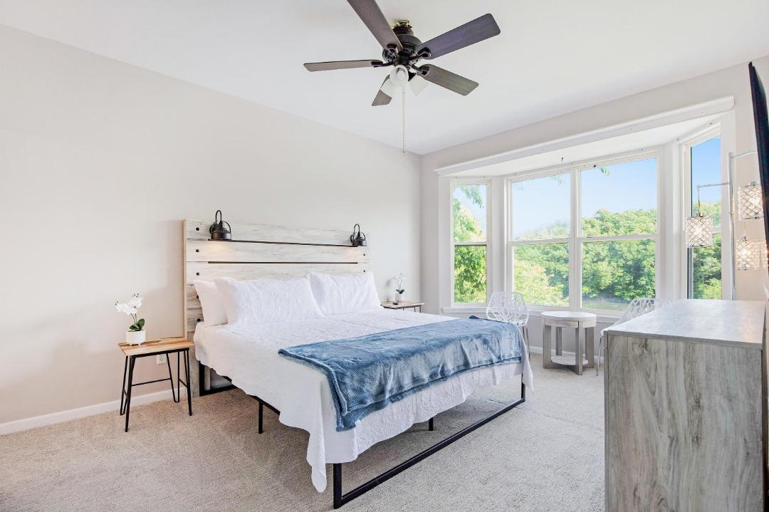 Photo of Bedroom in Sunrise Beach