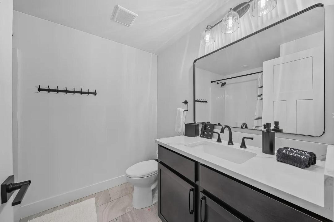 Photo of Bathroom in Innsbrook
