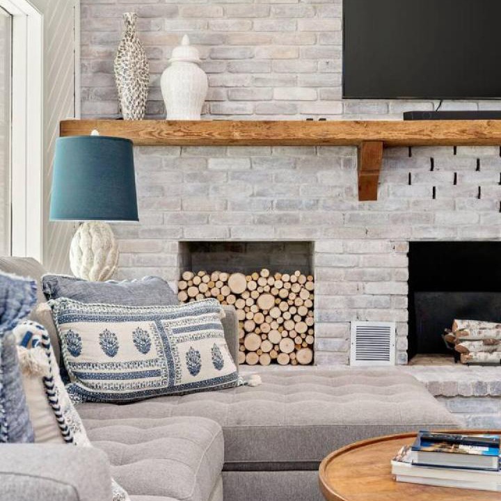 Photo of Livingroom in McQueeney