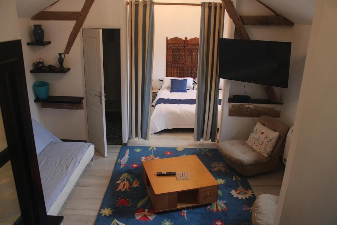 Photo of Bedroom in Castelnau-Riviere-Basse