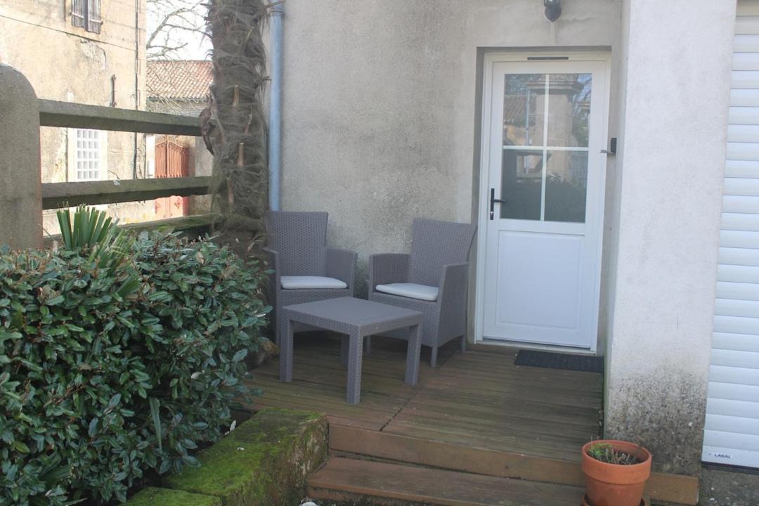 Photo of Patio Balcony in Castelnau-Riviere-Basse