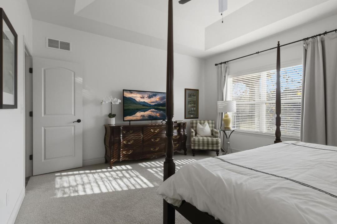 Photo of Bedroom in Camdenton