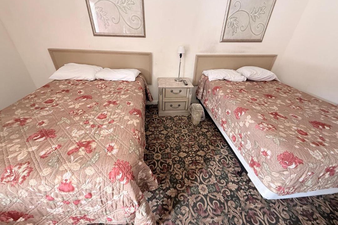 Photo of Bedroom in Laurel Park