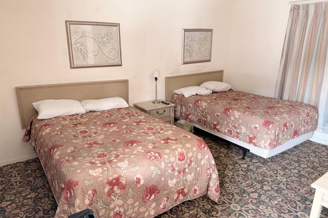 Photo of Bedroom in Laurel Park