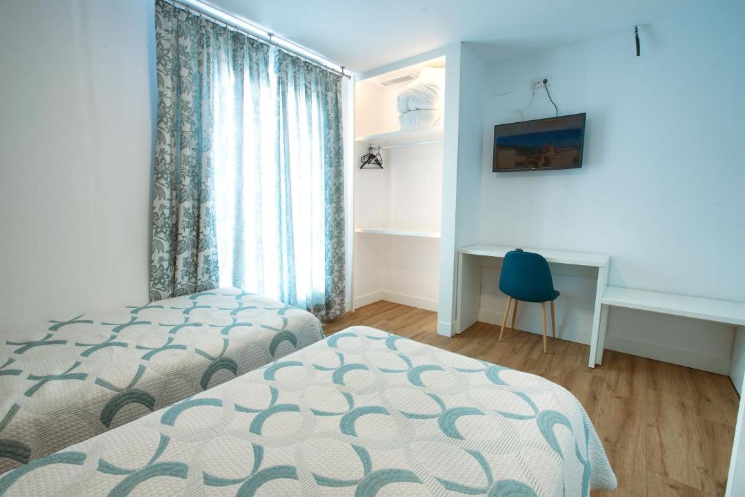 Photo of Bedroom in Carboneras de Guadazaon