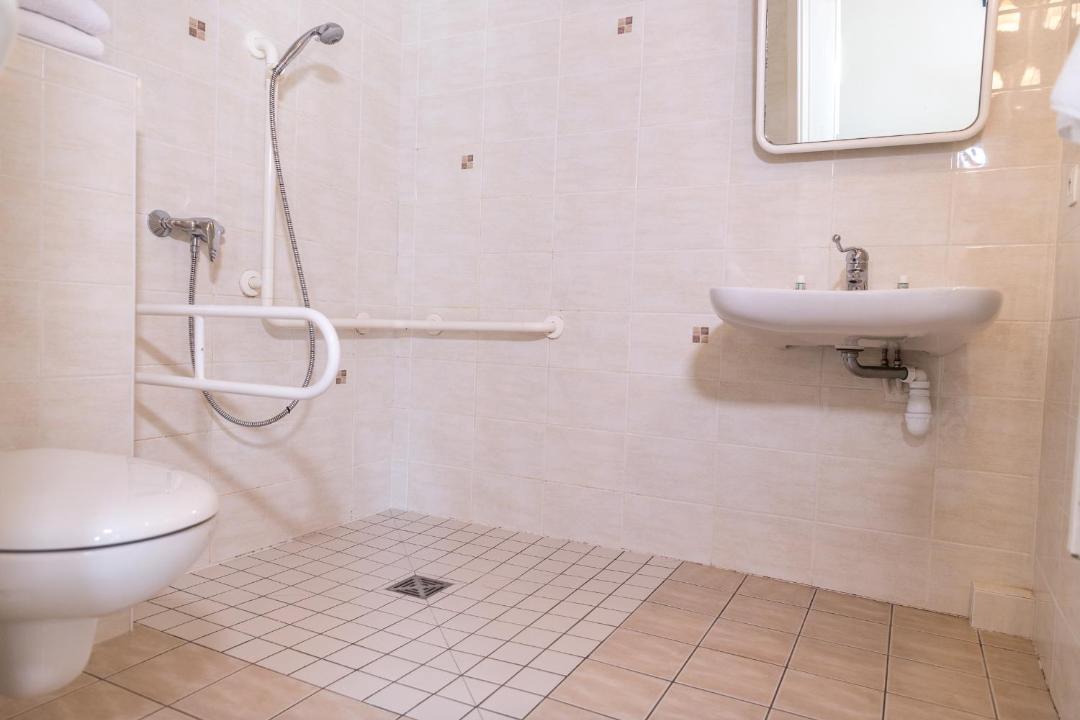 Photo of Bathroom in Cessenaz