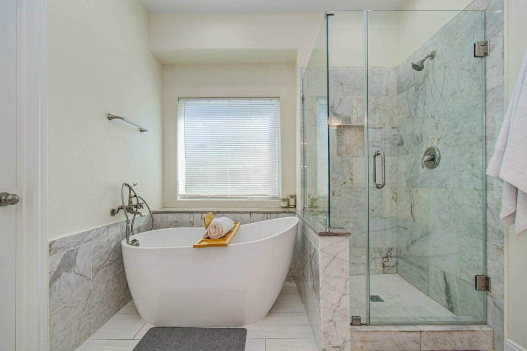 Photo of Bathroom in Willow Meadows/Willowbend Area