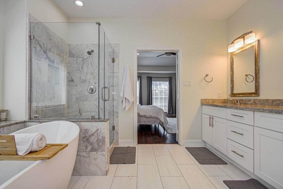 Photo of Bathroom in Willow Meadows/Willowbend Area