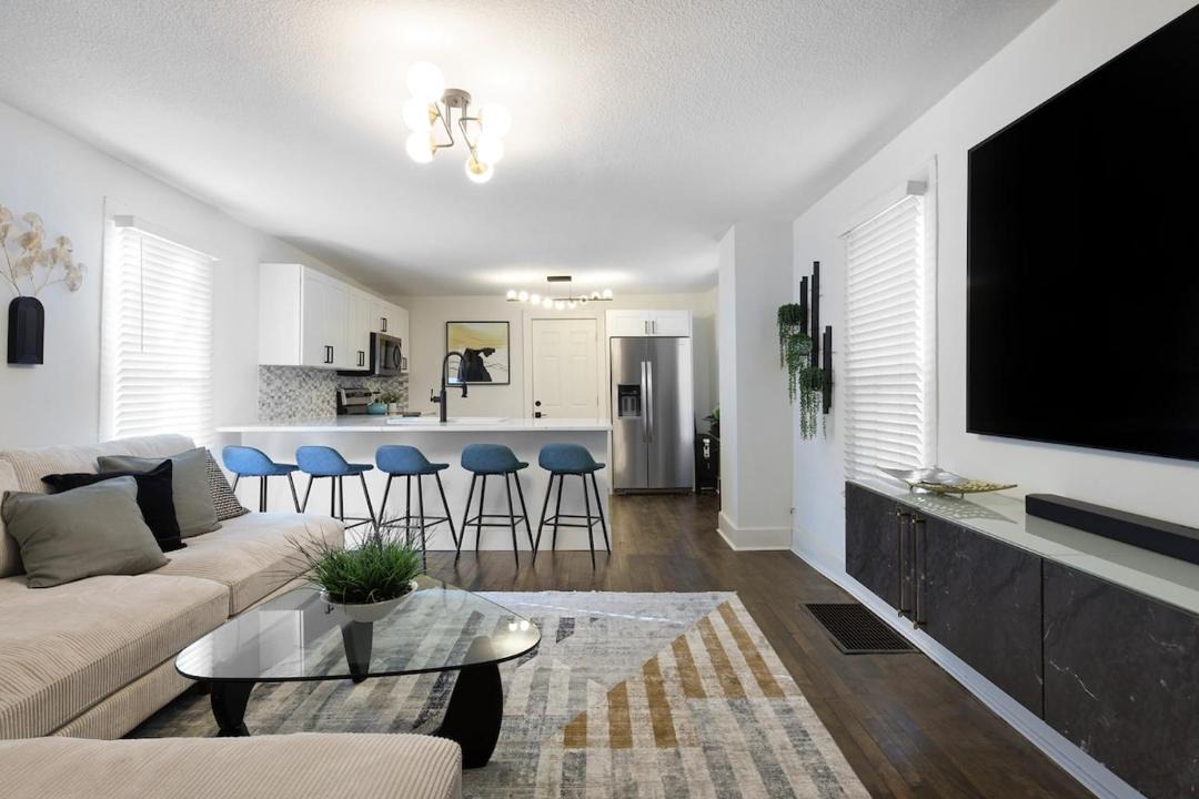 Photo of Livingroom in Northeast Minneapolis