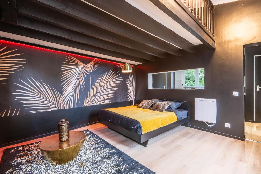 Photo of Others in Hermeray