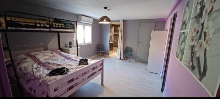 Photo of Bedroom in Redessan