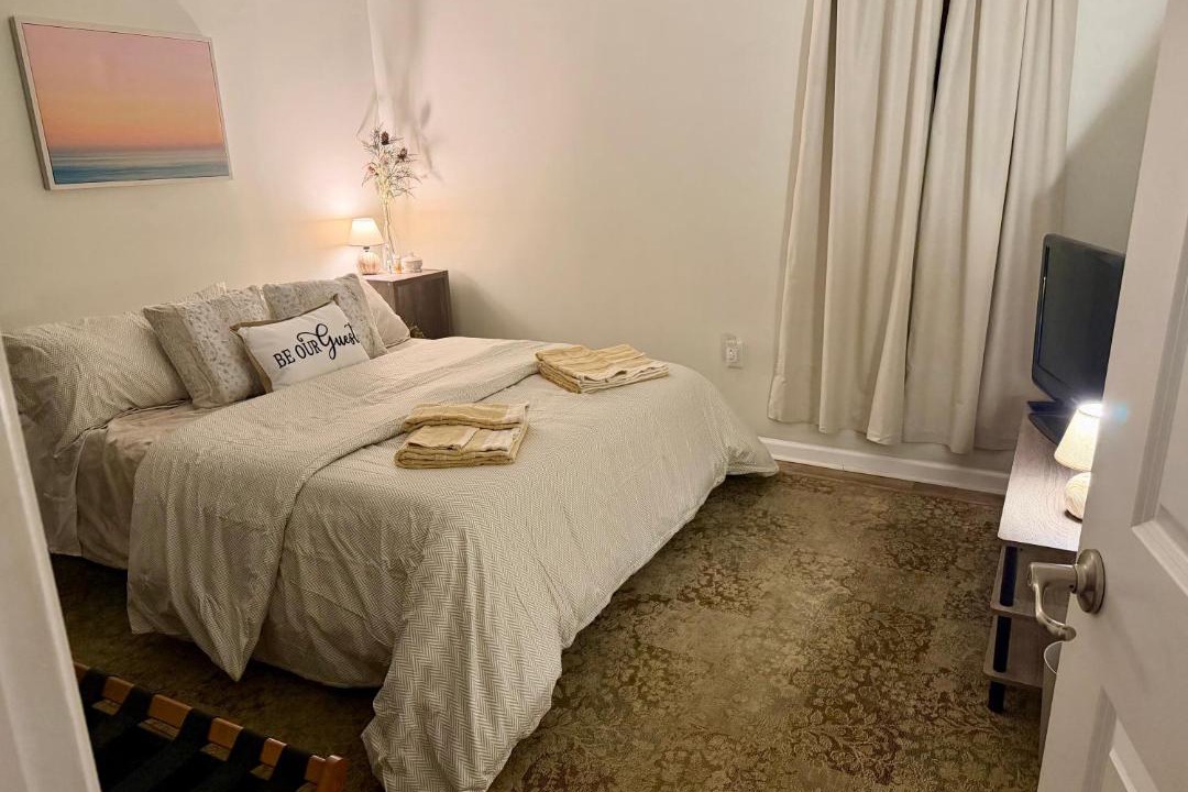 Photo of Bedroom in South Side Flats