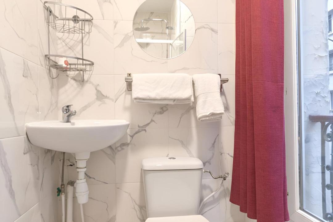 Photo of Bathroom in Porte de Clichy
