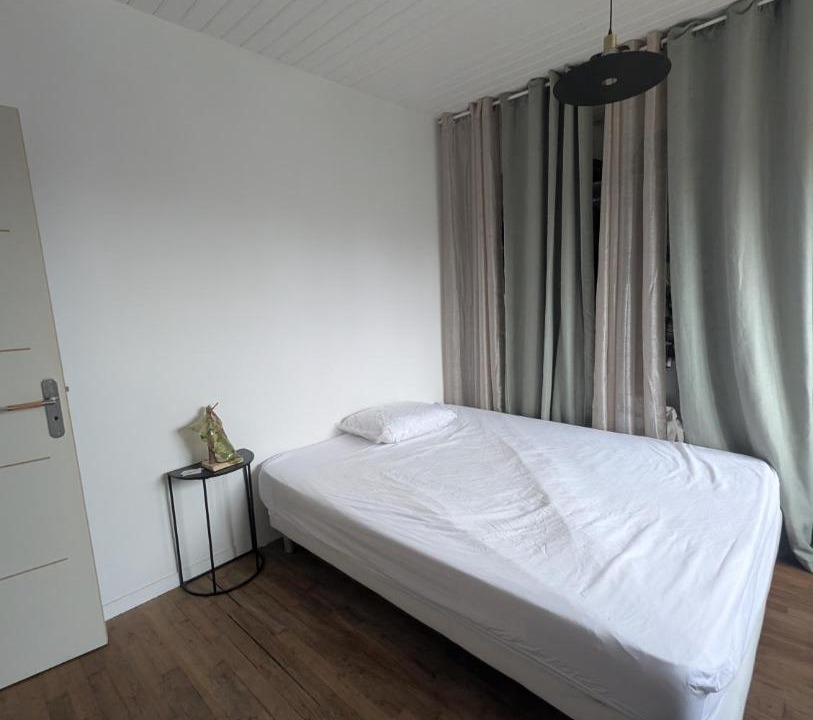 Photo of Bedroom in Montreuil-Poulay