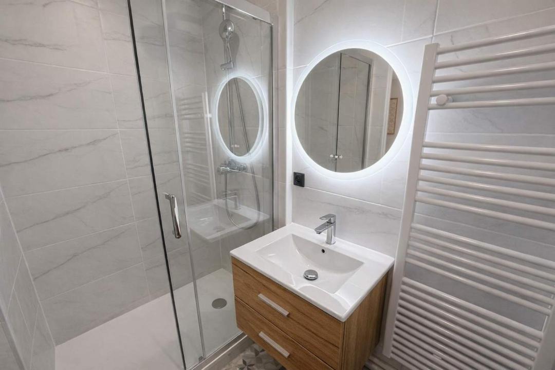 Photo of Bathroom in Aubervilliers