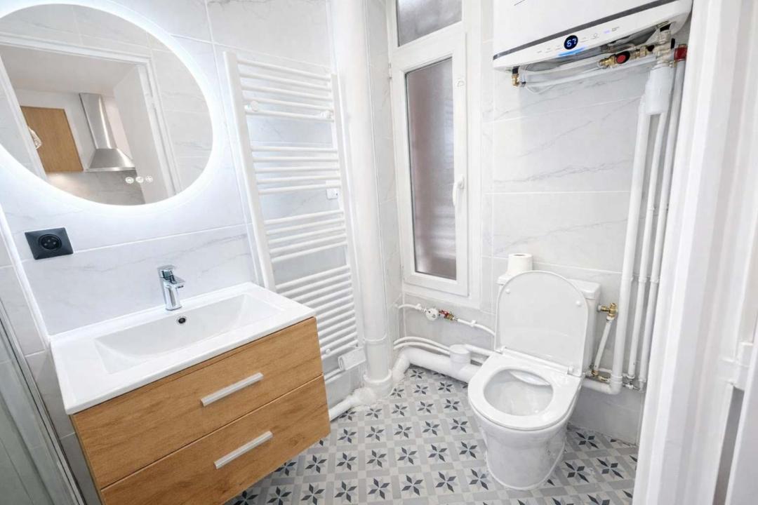 Photo of Bathroom in Aubervilliers