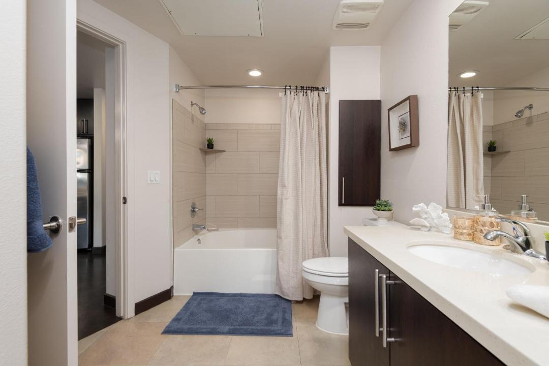 Photo of Bathroom in Los Angeles