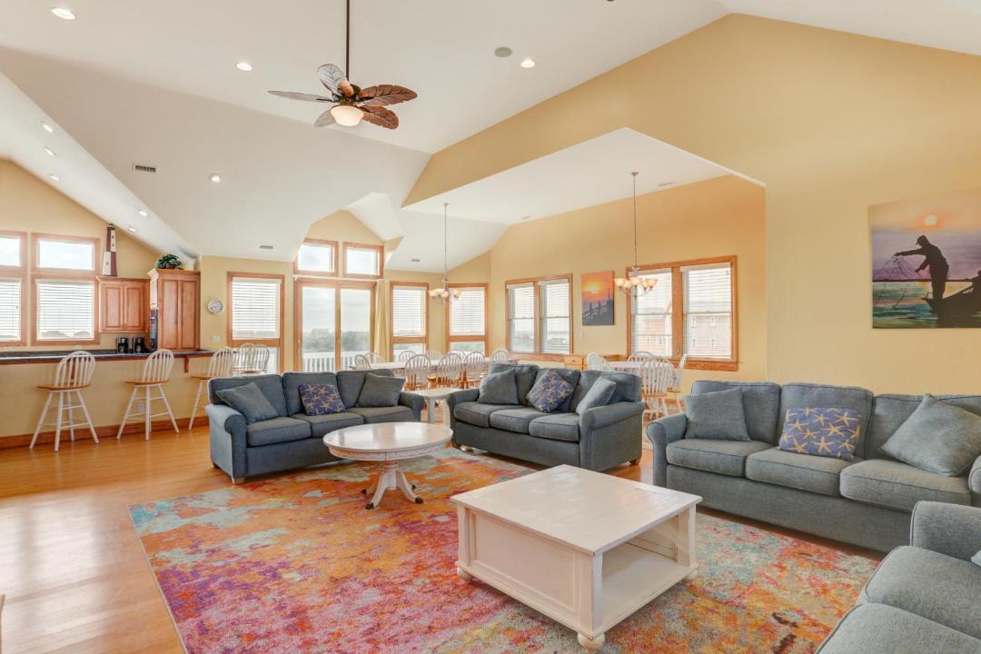 Photo of Livingroom in Avon