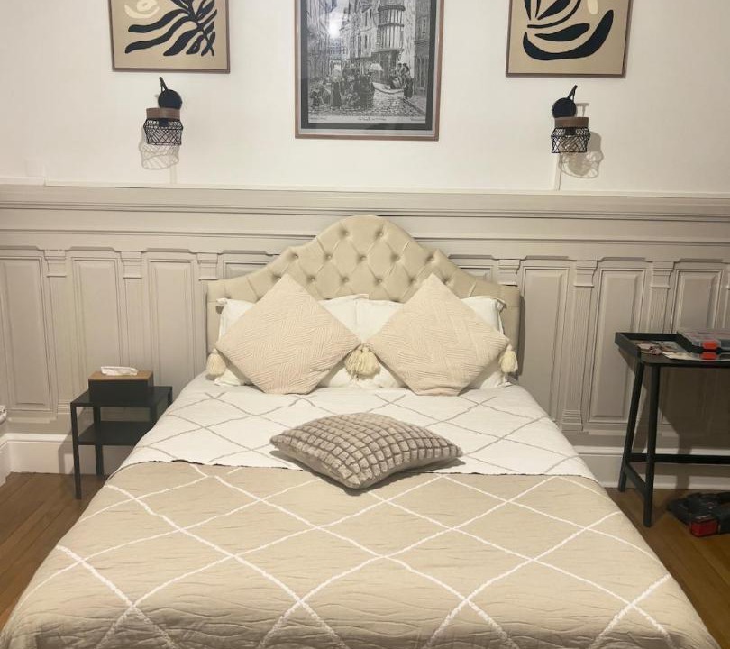 Photo of Bedroom in Troyes