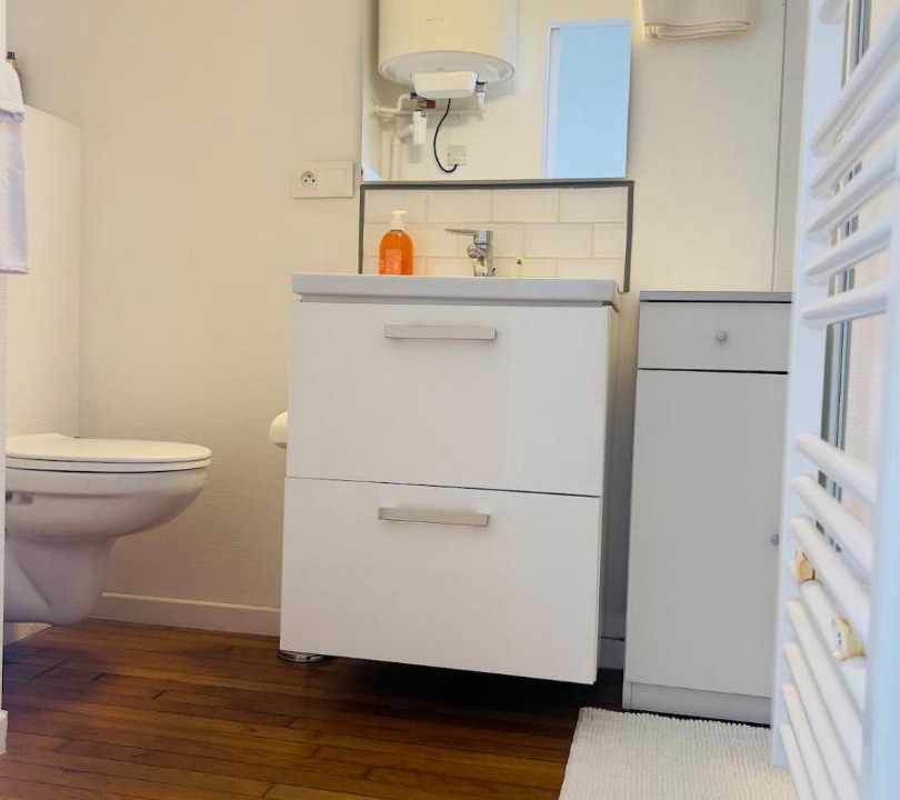 Photo of Bathroom in Troyes