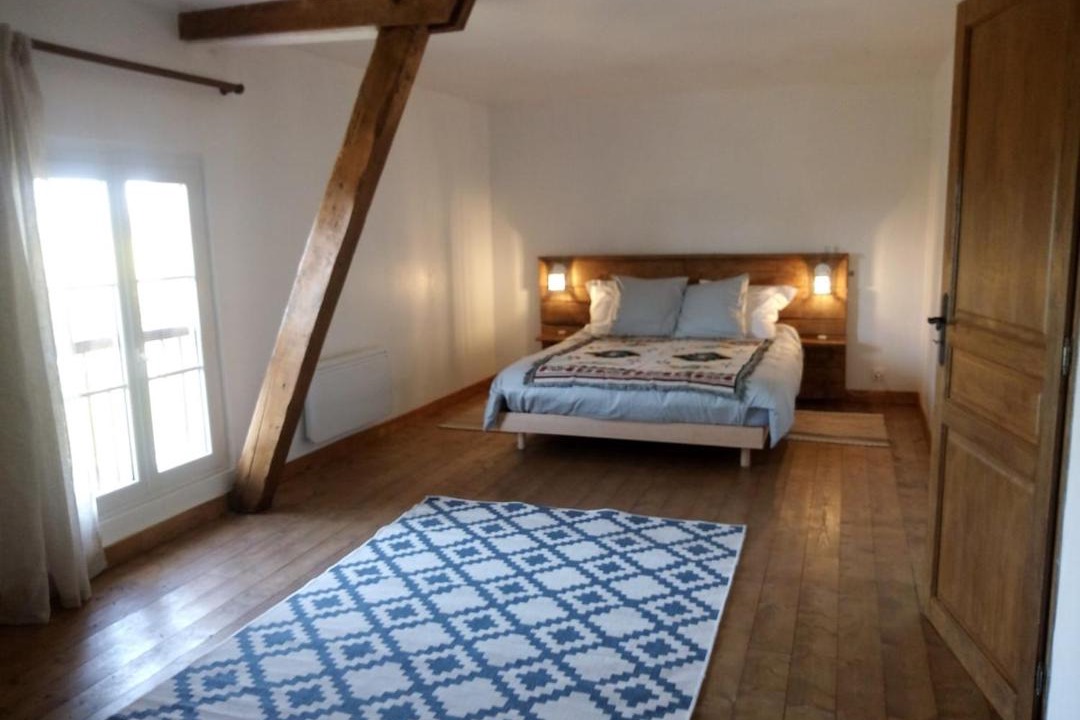 Photo of Bedroom in Saint-Pourcain-sur-Besbre